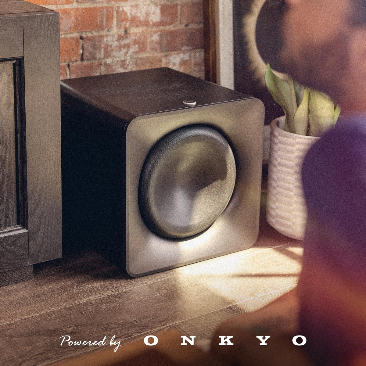Black 12" Wireless Subwoofer Q7935